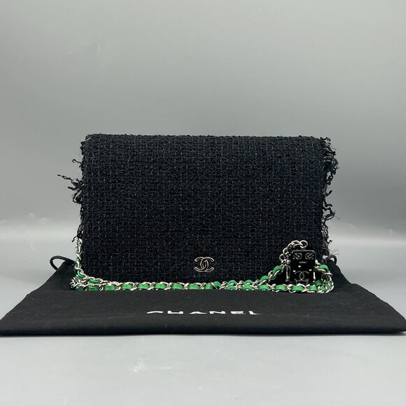 Chanel 19'13'4cm - Picture 1 of 15